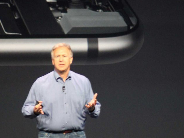 آبل تكشف عن طرازين من هاتفها iPhone المنتظر: ايفون 6  و ايفون 6 بلاس
